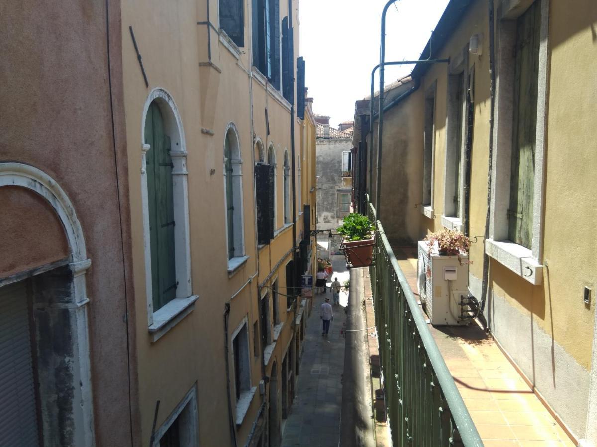 Sweet New * Venice